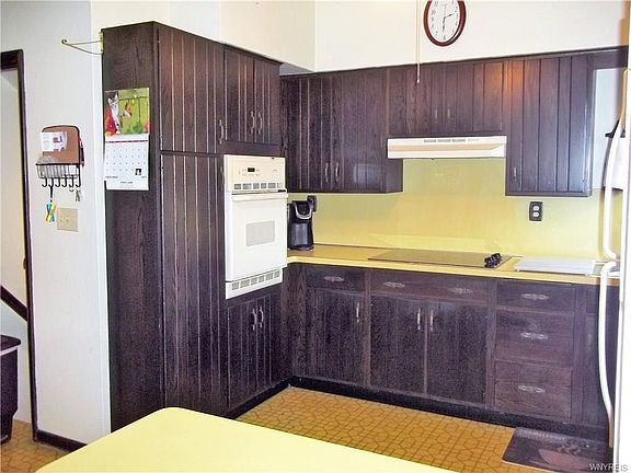 5th image of 1137 Haeberle Ave