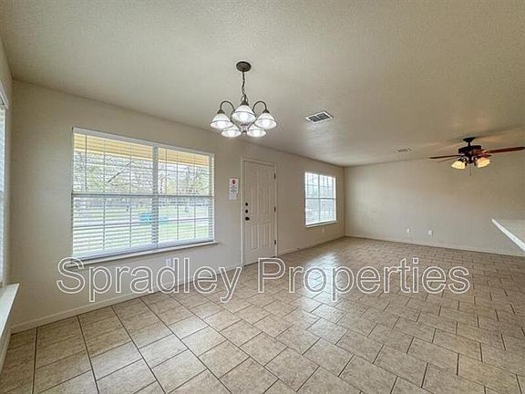 4th image of 928A N Penelope St