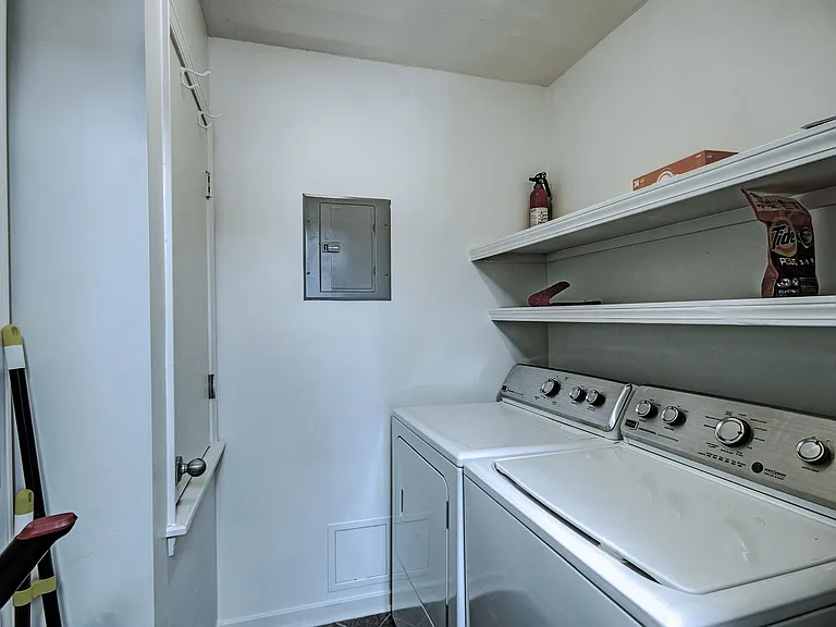 1221 Barnett Bend Cv — Photo 19