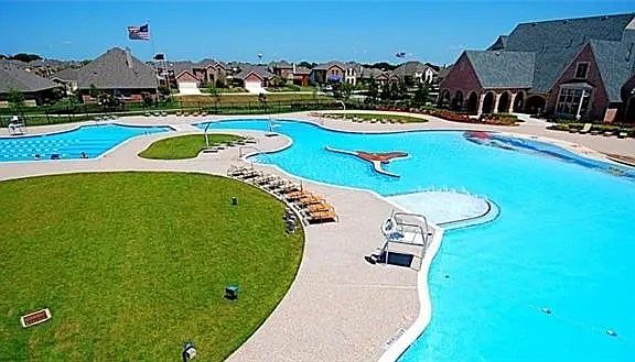 3rd image of 762 Fannin Dr