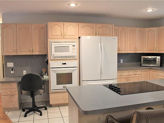 5th image of 4323 W Holly Cir
