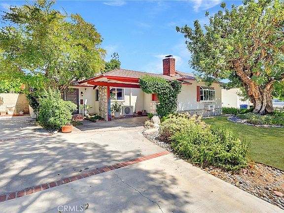 2nd image of 7508 Paso Robles Ave