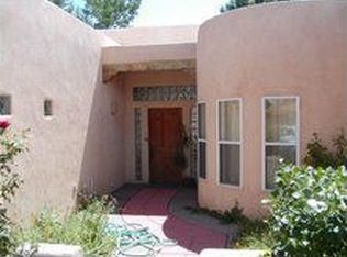 1051 Solar Rd NW, Albuquerque, NM 87107