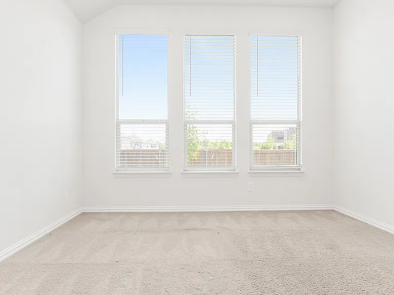 1120 Canuela Way — Photo 23