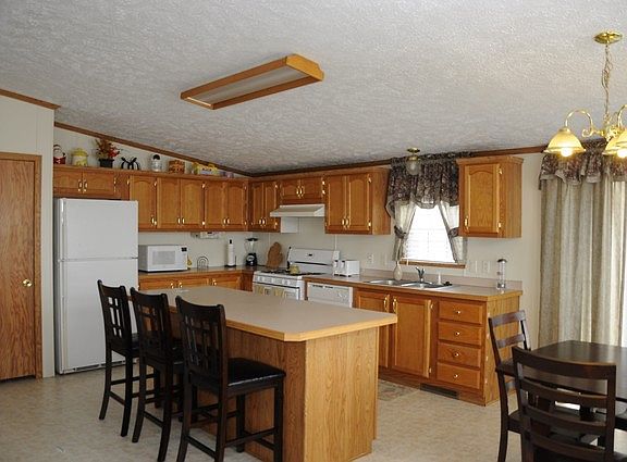 3rd image of 10910 W Morley Dr