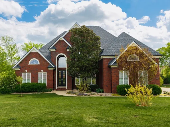 2292 Alexander Blvd, Murfreesboro, TN 37130