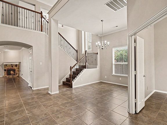 3rd image of 641 Ricochet Dr