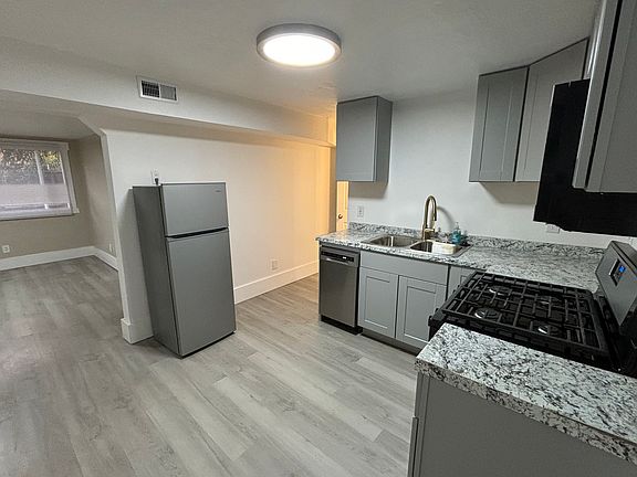 3rd image of 668 1/2 E Springview Dr #1/2