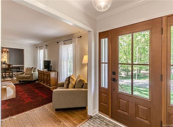 2nd image of 5853 Lansing Dr