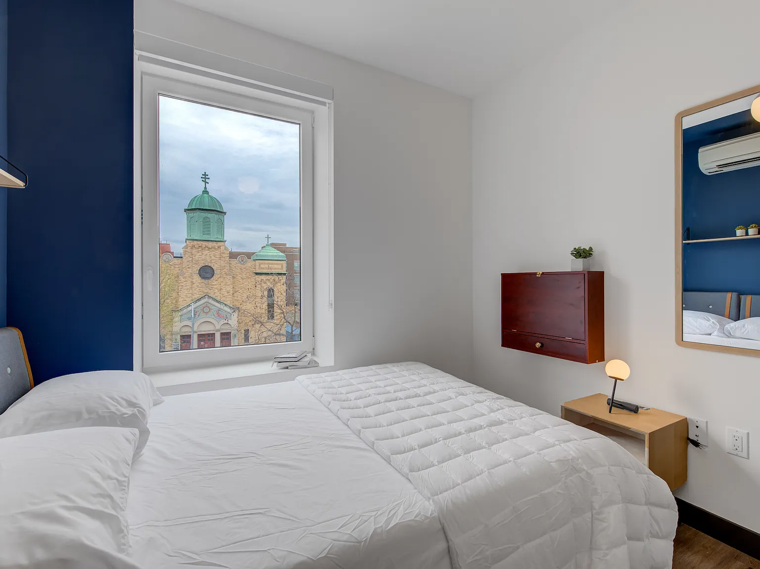 Private Furnished Bedroom in Williamsburg — Photo 1