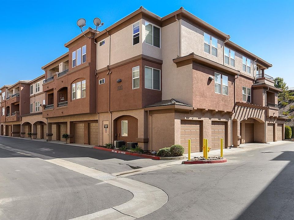 2nd image of 800 Moon Cir #000