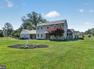 113 Glenwood Dr, Washington Crossing, PA 18977