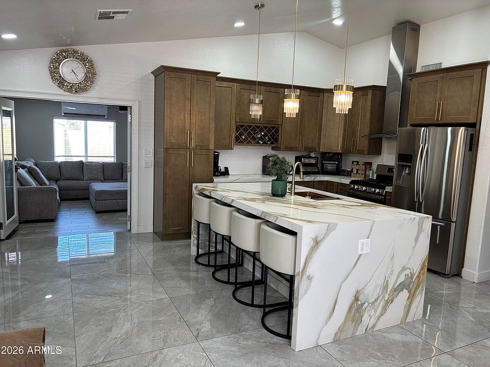 1st image of 2015 N 89TH Drive