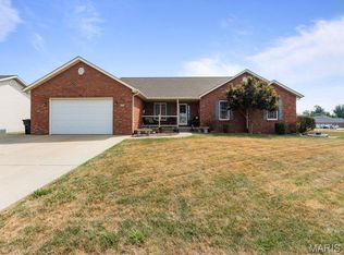 304 Torrington Ln, Freeburg, IL 62243