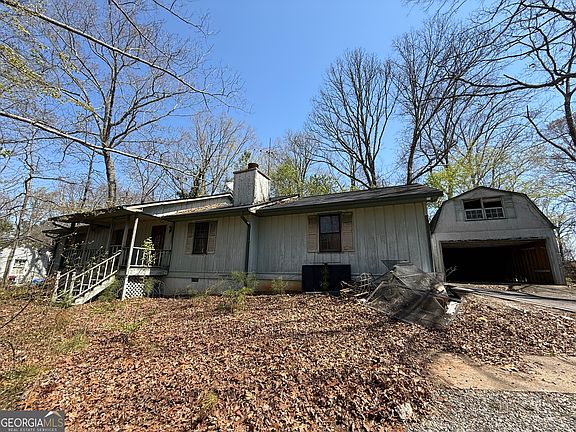 3rd image of 375 Strickland Rd