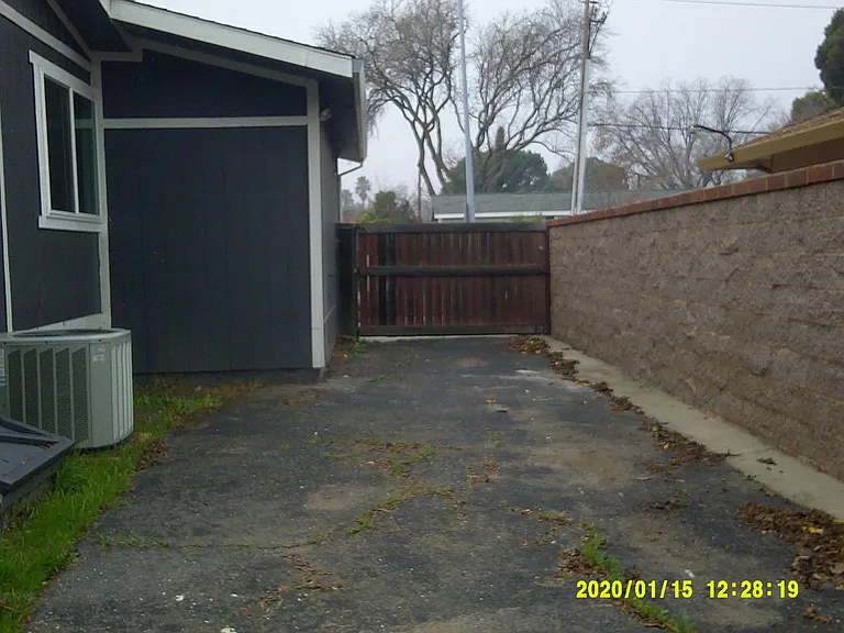 945 Davis St — Photo 22