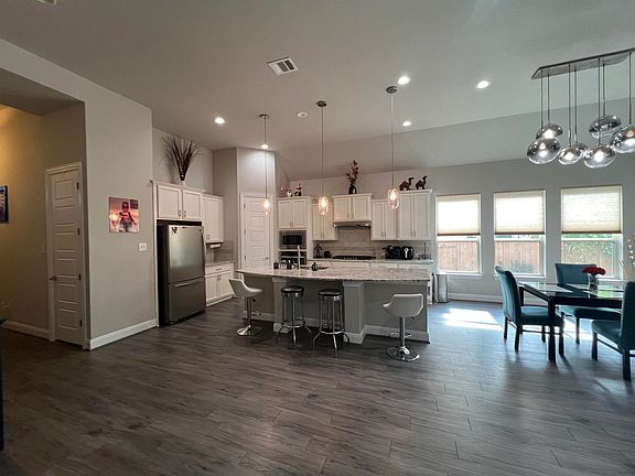 3rd image of 1709 Hollowback Drive