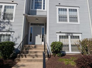 12221 Eagles Nest Ct APT B, Germantown, MD 20874