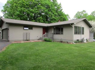 8 Erickson Rd, Esko, MN 55733