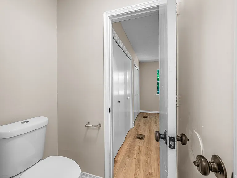 648 Virginia Oak Ct — Photo 33