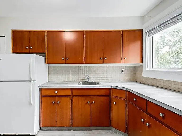2627 Lacon St #2 — Photo 6