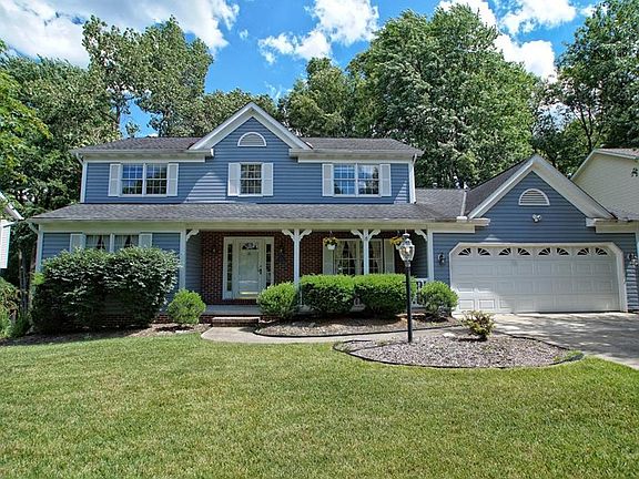 2nd image of 1136 Sturbridge Dr