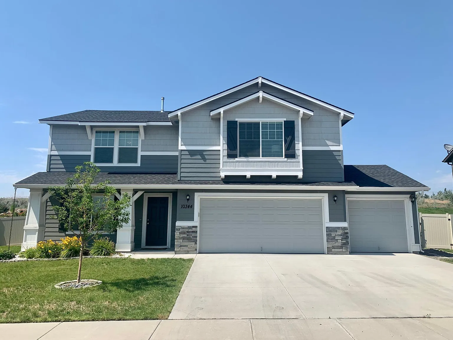 10344 W Wyatt Earp Dr — Photo 1