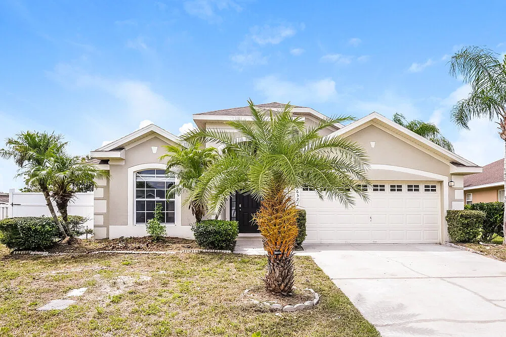 3 bed, 2.0 bath, 1835 sqft, $2,025 — Photo 1