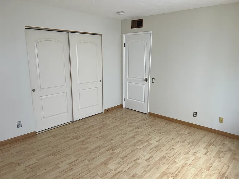 4370 Troost Ave #204 — Photo 23