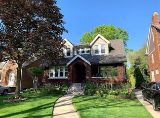 759 Washington Rd, Grosse Pointe, MI 48230