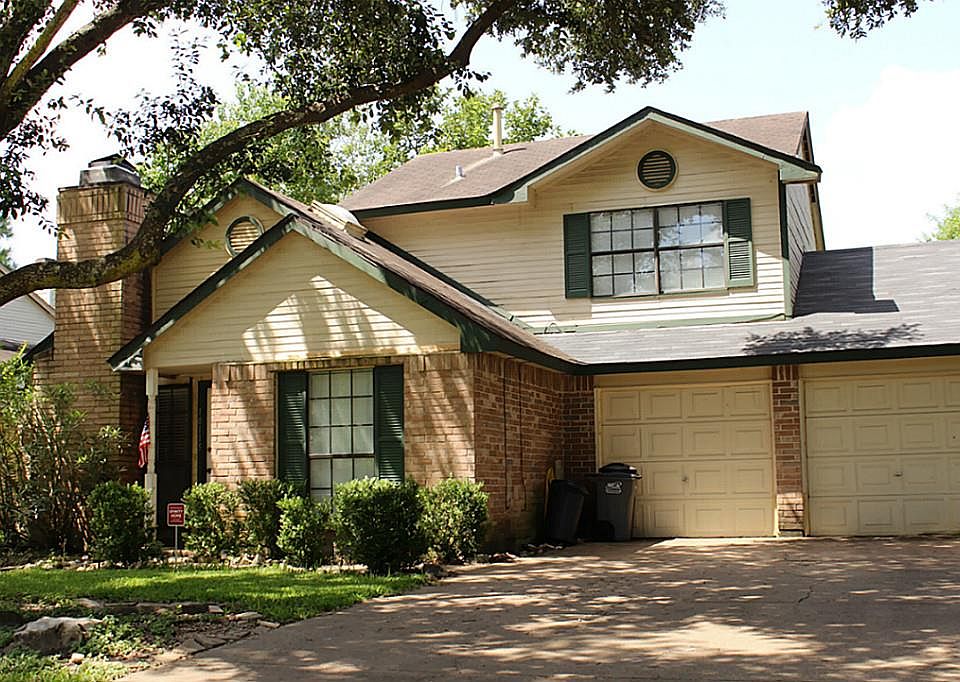 1st image of 10115 Green Valley Ln