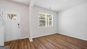 3rd image of 560 Great Salt Ln