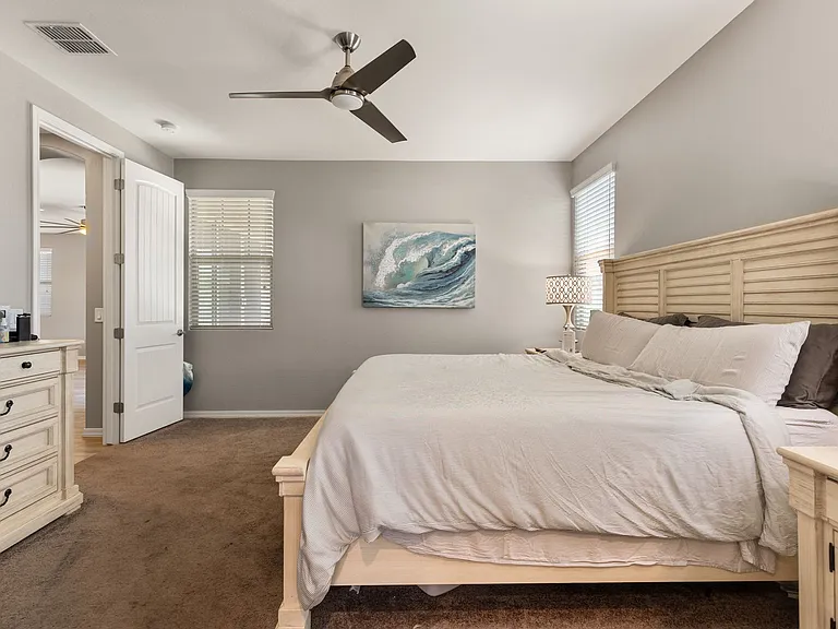 3859 E Welton Ln — Photo 17