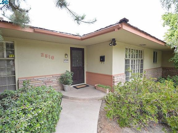 3rd image of 2510 W Green Acres Dr