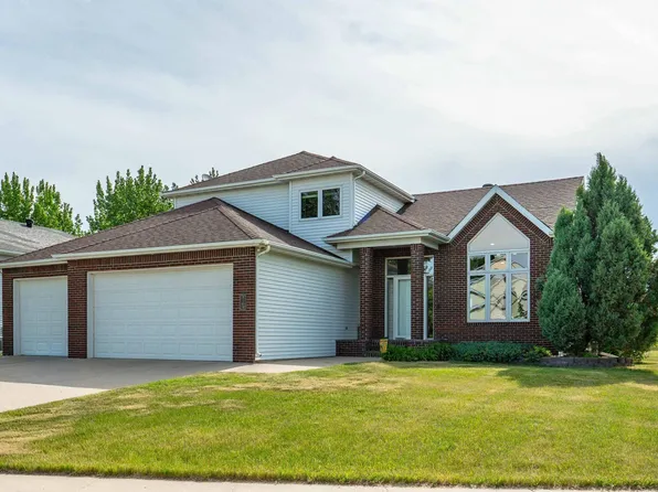 3104 31st St S, Fargo, ND 58103