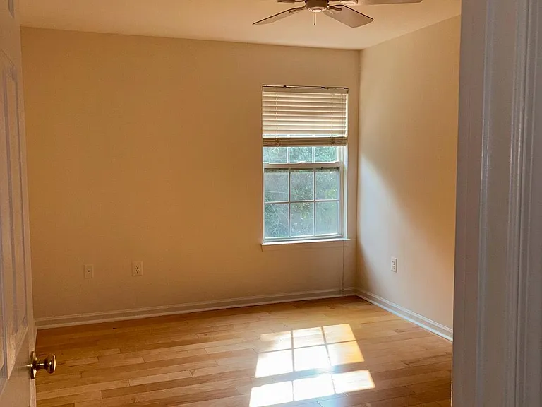 44331 Ladiesburg Pl — Photo 7