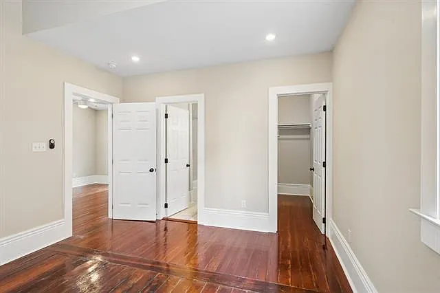 1423 Columbus St — Photo 10