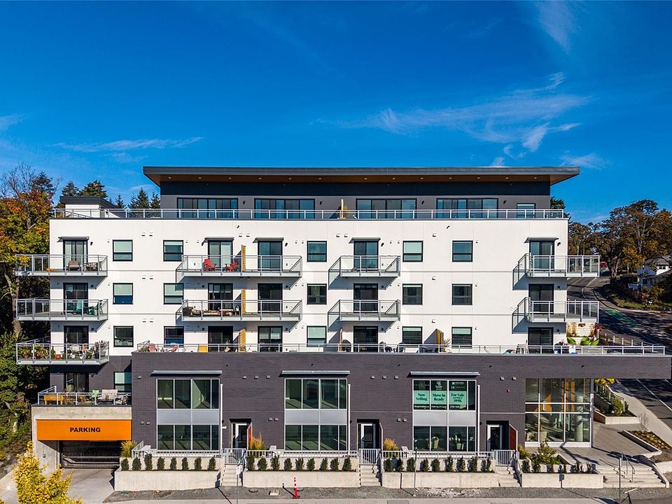 1st image of 1102 Esquimalt Rd #211