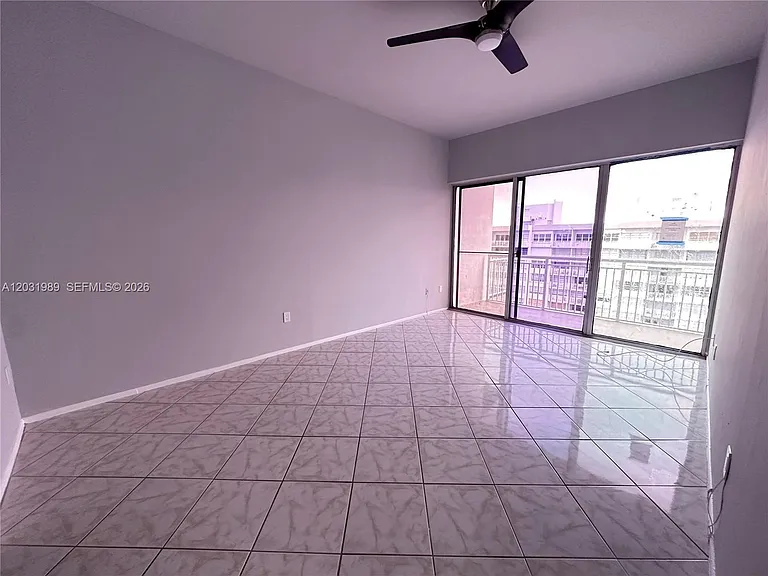 18051 Biscayne Blvd #Penthouse 05 — Photo 14