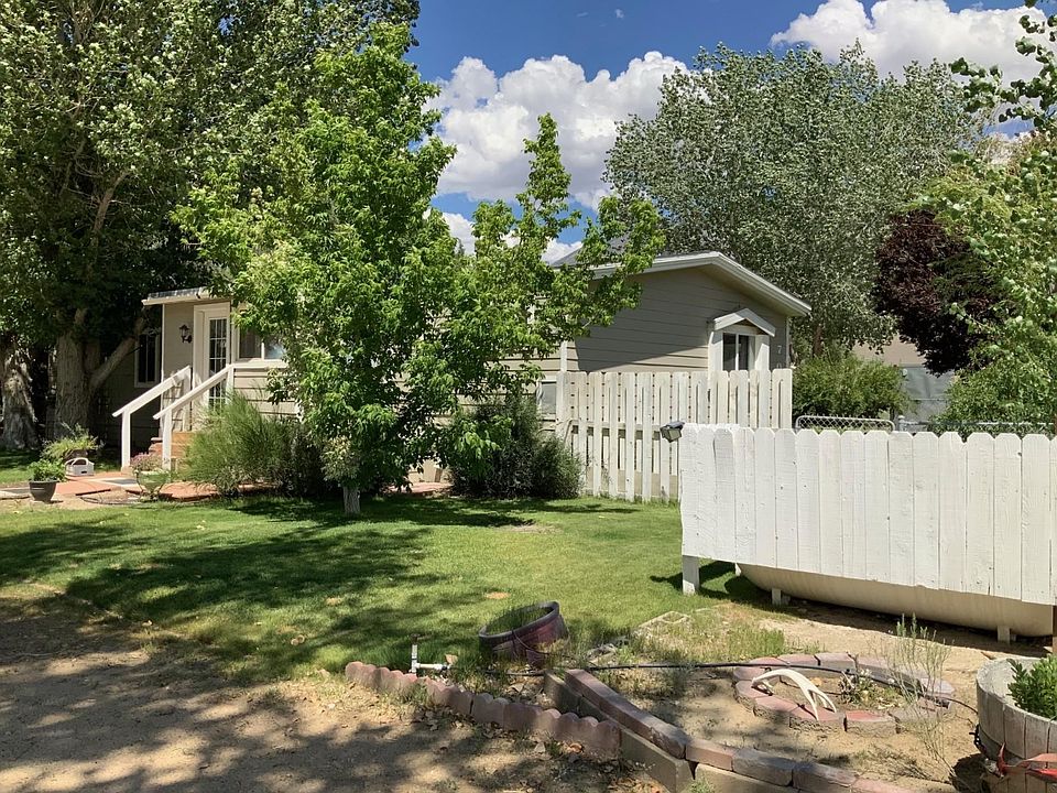 1st image of 70 Walker Pl