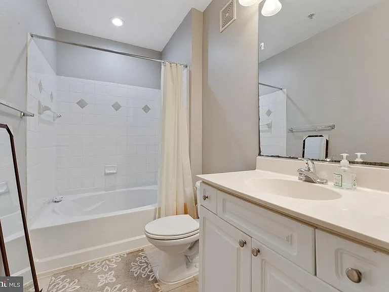 501 Hungerford Dr #144 — Photo 21