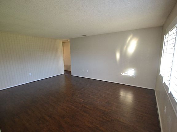 2nd image of 17586 Ivy Ave