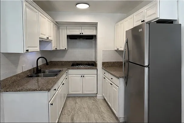 2816 N Consol Ave — Photo 2