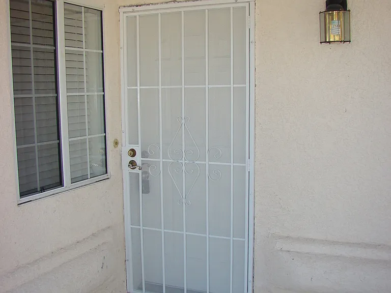 191 Olive Ln — Photo 3