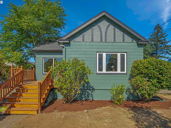 4th image of 6423 SE Tolman St