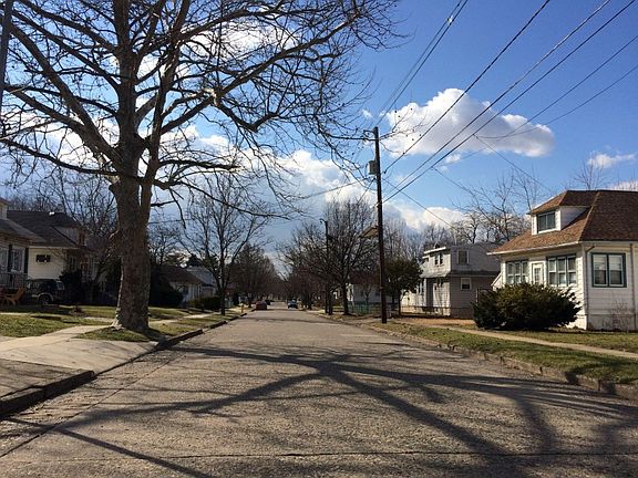 5th image of 6134 Wayne Ave