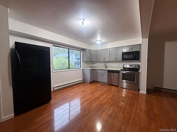 2nd image of 39 Robert Road