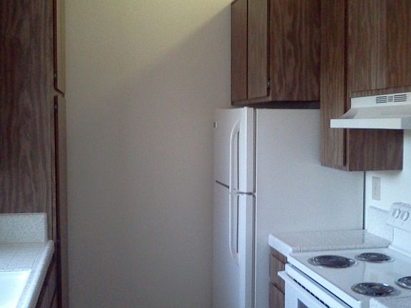 5th image of 4722 33rd St APT 5
