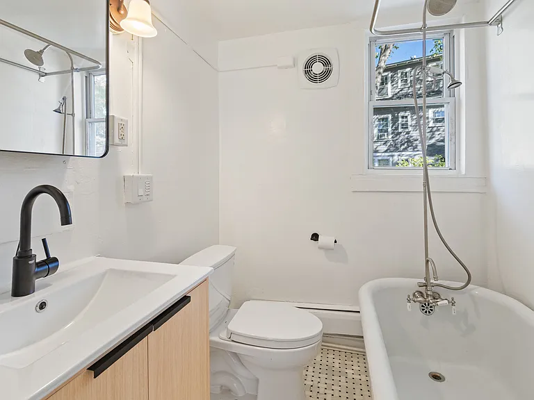 478 Saint Paul St — Photo 8