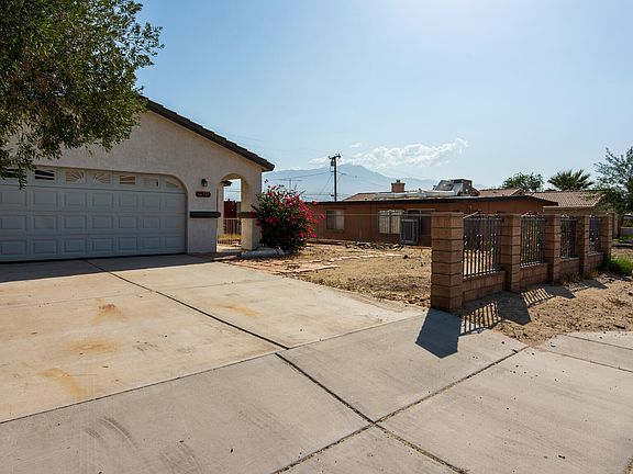 2nd image of 66337 Estrella Ave